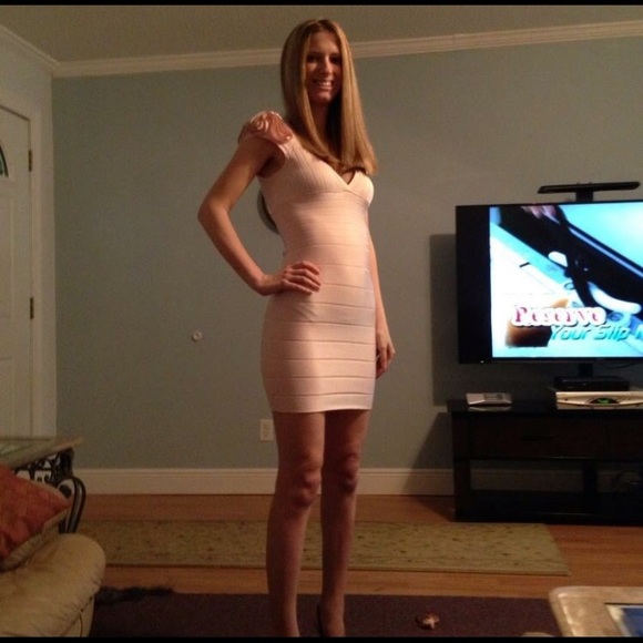 bebe Dresses & Skirts - NWT Bebe Rosebud Bandage Dress XS 0